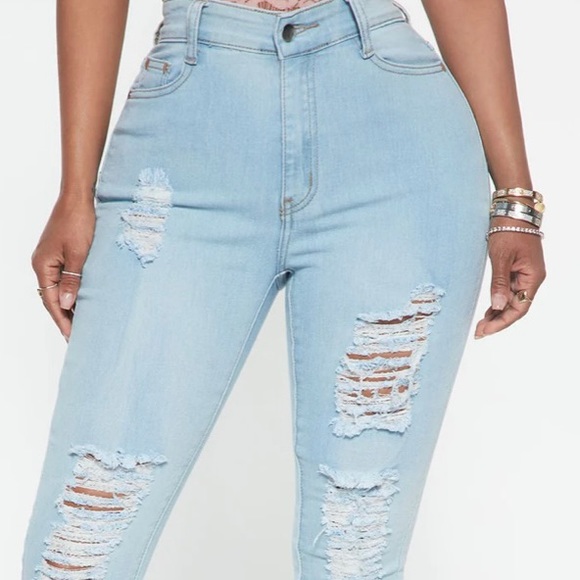 Blue Jeans - Picture 3 of 4